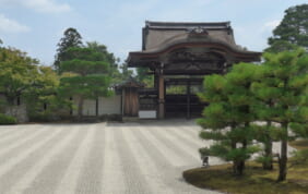 待ち遠しい年に一度の特別企画「仁和寺観月会」