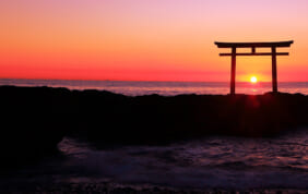 日の出の絶景 大洗磯前神社