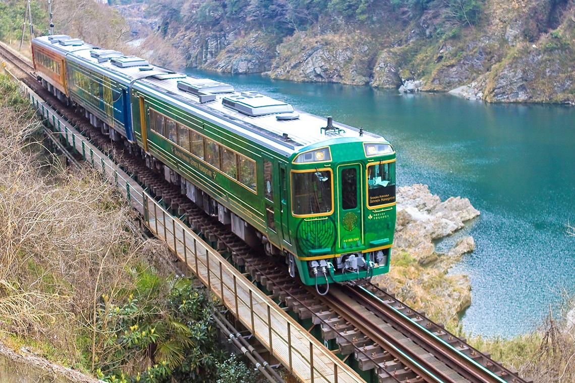 3つのものがたり列車で巡る四国周遊の旅【4日間】 | ワールド航空サービス