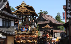 祭りと芸能を堪能するゴールデンウィークの旅