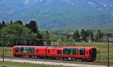 えちごトキめき鉄道「雪月花」とワインバレー列車の旅【4日間】