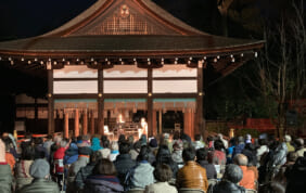 世界遺産　下鴨神社での世界初「琵琶とサクソフォンの共演」と「王朝の舞」の一夜。