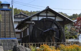 日本の近代化を支えた養蚕の村　六合赤岩（群馬）