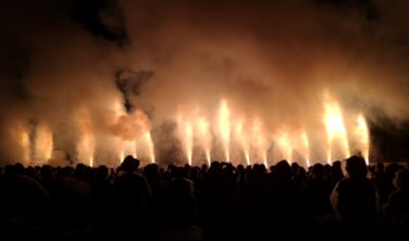 豊橋「炎の祭典」と歴史薫る街 半田・常滑【3日間】