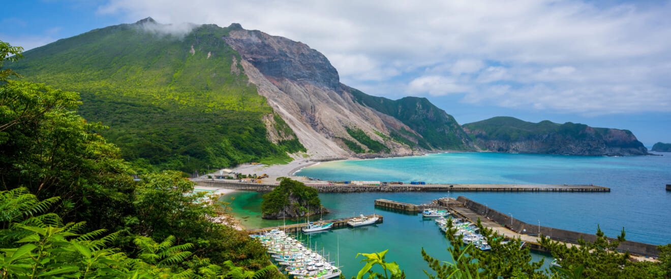 東京諸島を楽しむ　神津島探訪と大島の旅【4日間】