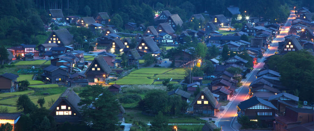 世界遺産・白川郷宿泊と五箇山温泉の旅【4日間】