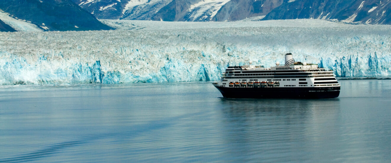 フォーレンダム号でゆく　爽やかな夏のアラスカ氷河湾とユーコン鉄道の旅【11日間】