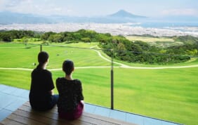 【お陰様で全4コース催行決定！】大谷康子名曲コンサートと岡田美術館「若冲と一村」特別展の旅