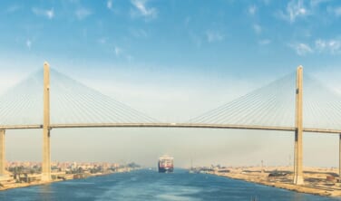 MSCビルトゥオーサでゆく　スエズ運河通峡とアラビア世界を巡る船旅【21日間】