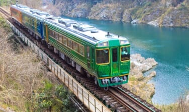 3つのものがたり列車で巡る四国周遊の旅【4日間】