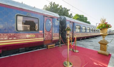 観光寝台列車デカン・オデッセイ号でゆく　聖地ベナレスと北インド周遊の旅【11日間】