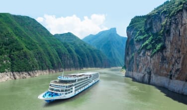 【年末年始の旅】高級客船センチュリー・パラゴンでゆく長江三峡の船旅【6日間】