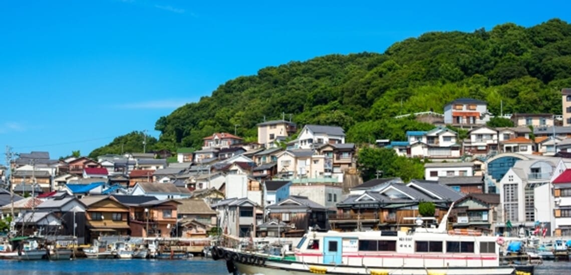 四十四（しあわせ）の島、家島諸島と姫路城ライトアップ特別入場の旅【3日間】