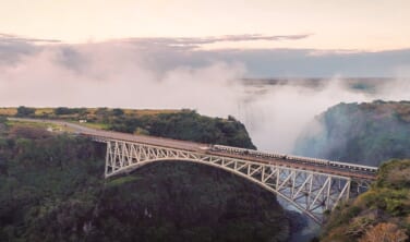 【関空発】夢のファーストクラスで愉しむ　南アフリカ、ボツワナとヴィクトリアフォールズの旅【12日間】