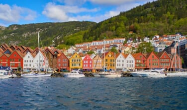 【中部発】古都ベルゲンとノルウェー南部フィヨルドの旅【10日間】