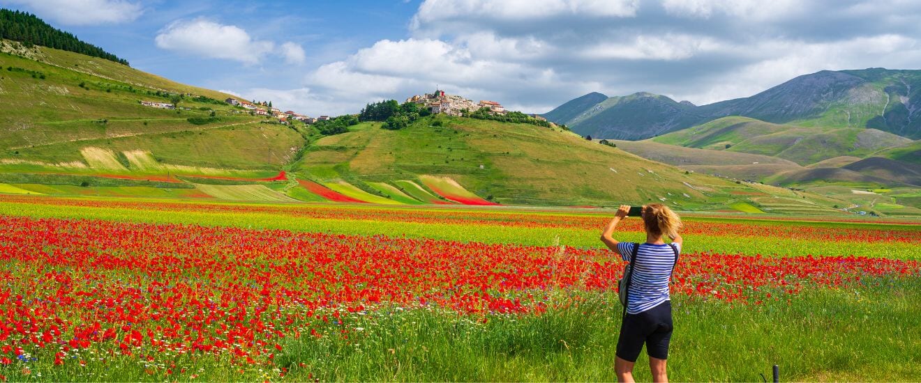カステルッチョの花畑とトスカーナ・ウンブリアの美しい村【10日間】