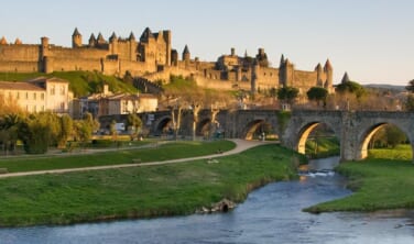 ミディ・ピレネーとドルドーニュ河畔の美しい村【10日間】