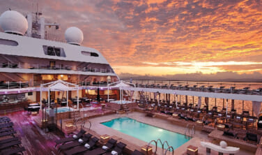 シーボーン・クエスト　秋のアドリア海、南イタリアからザキントス島への船旅【10日間】