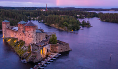 サヴォンリンナの古城オペラと森と湖の国フィンランドの旅【9日間】