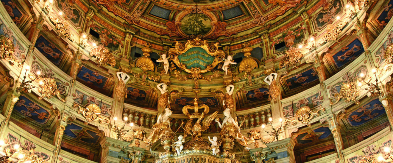 バイロイト辺境伯歌劇場とプラハの春音楽祭の旅【9日間】