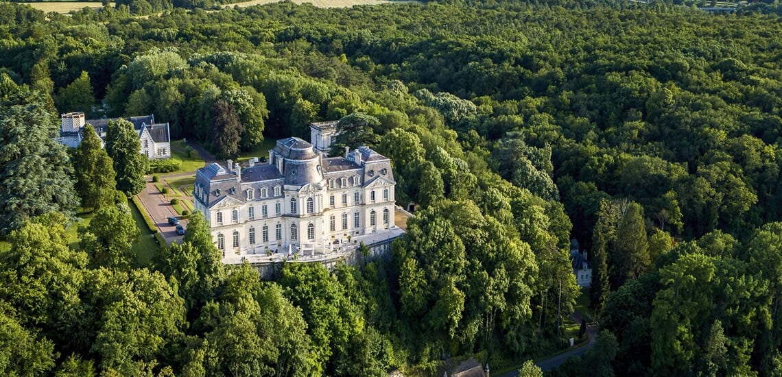 【関空発】夢のファーストクラスで愉しむ　憧れのダルティニー3泊　ロワール7つの城と美しき街々【10日間】