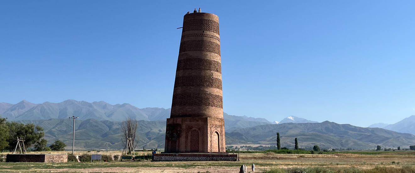 キルギス、カザフスタン 神秘のイシククル湖南岸をゆく【9日間】