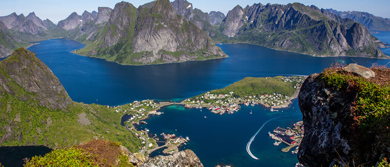 海のアルプス ロフォーテン諸島とアビスコ国立公園「王様の散歩道」【10日間】