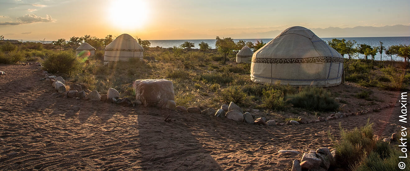キルギス、カザフスタン 神秘のイシククル湖南岸をゆく【9日間】