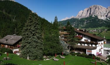 爽やかな夏のドロミテとアルタバディア渓谷の旅【10日間】