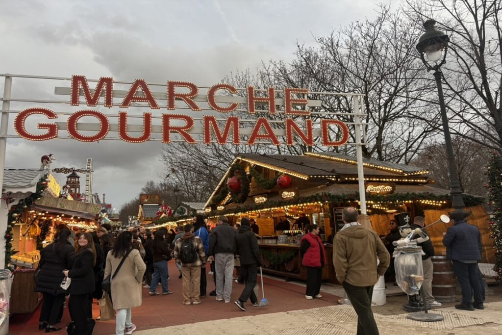 チュイルリー公園　クリスマスマーケット