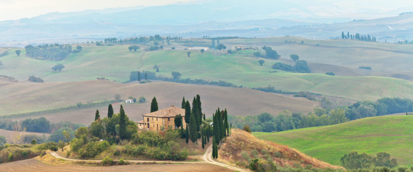 【中部発】トスカーナ珠玉の村巡りとシエナ、フィレンツェ滞在の旅【10日間】