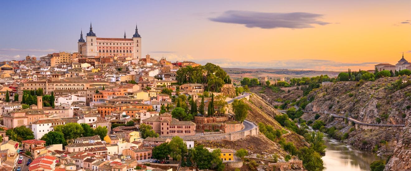 スペイン黄金時代の王宮群と世界遺産の街々【9日間】