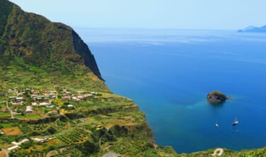 エオリエ諸島とシチリア・カラブリアの小さな町【10日間】