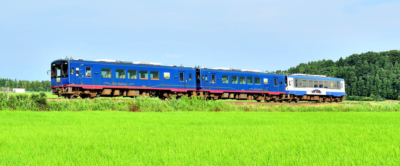 のと鉄道語り部列車と復興食堂「芽吹」の旅【4日間】