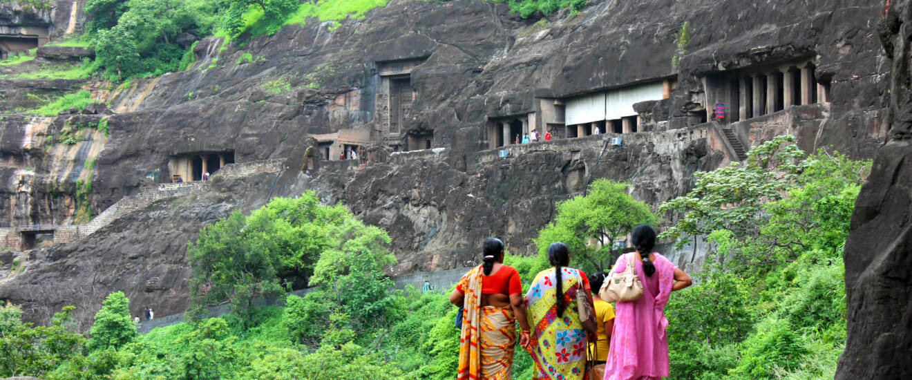 仏教芸術の至宝アジャンタとインド最大級の遺跡ハンピの旅【10日間】